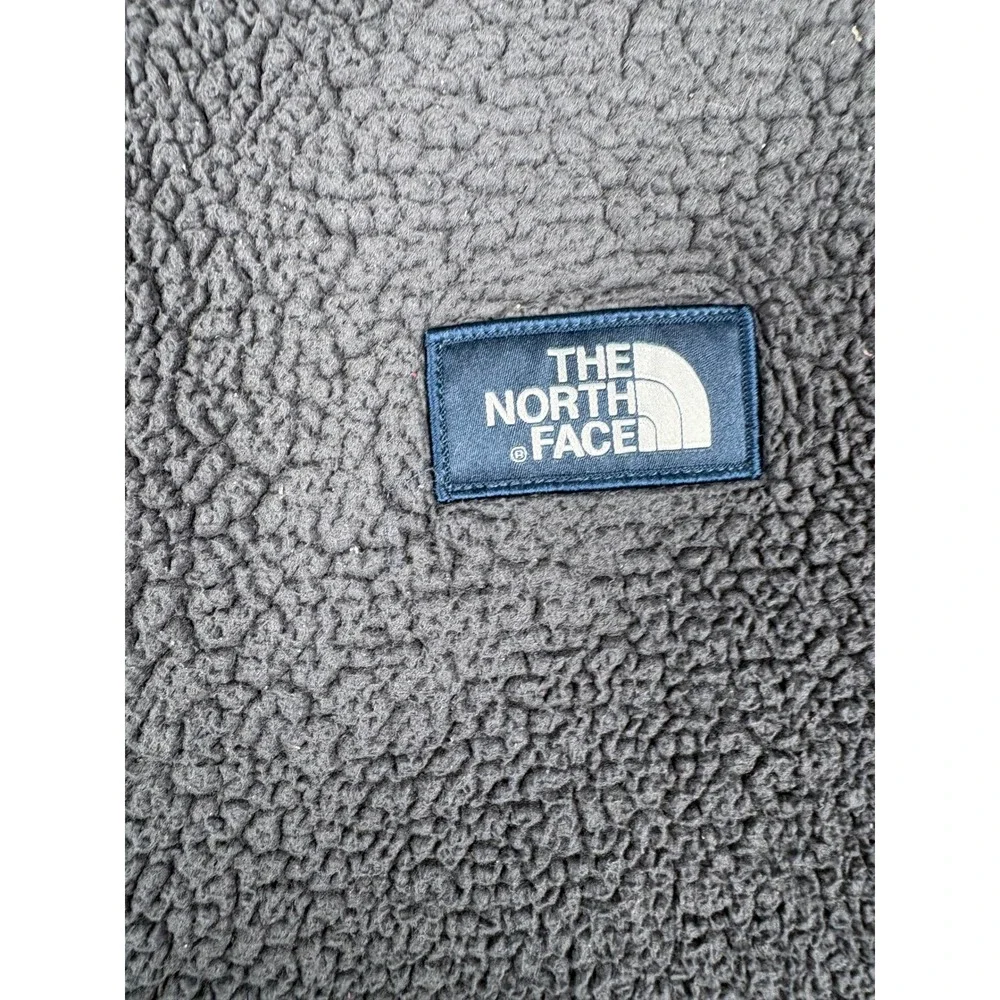 The North Face Mens Grey Sherpa Fleece Quarter Zip Pullover Jacket Medium